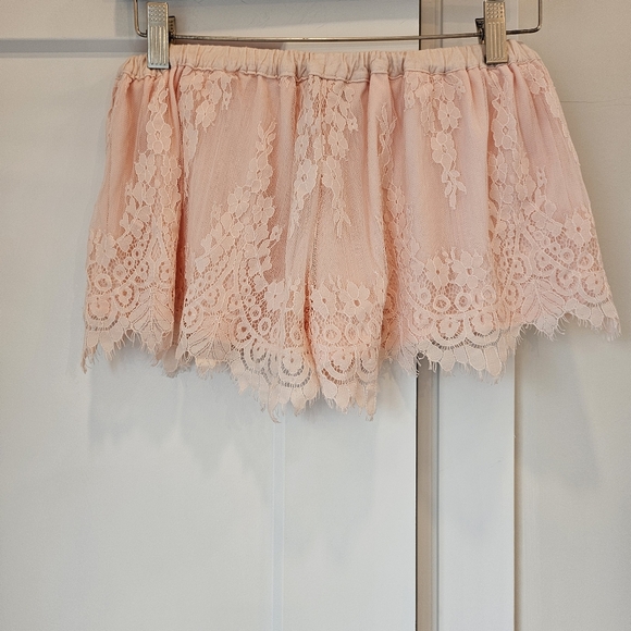 Hunkemöller lace shorts size S - Picture 2 of 3